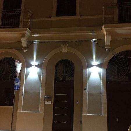 ブリンディジL'Arco Di Porta Lecceアパートメント エクステリア 写真
