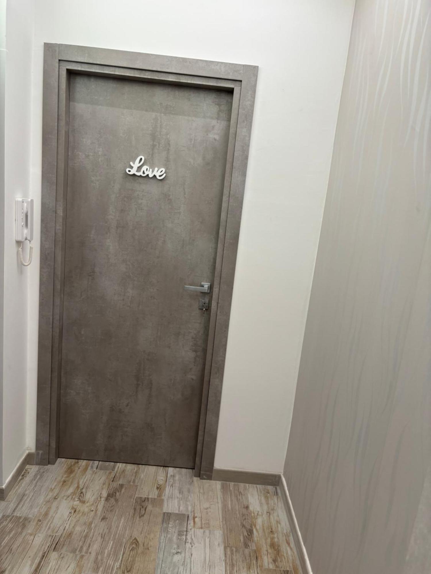 ブリンディジL'Arco Di Porta Lecceアパートメント エクステリア 写真